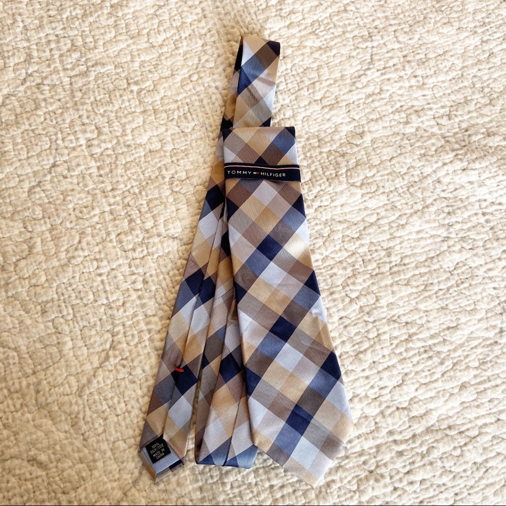 Tommy Hilfiger Buffalo Tartan neck tie 100% silk